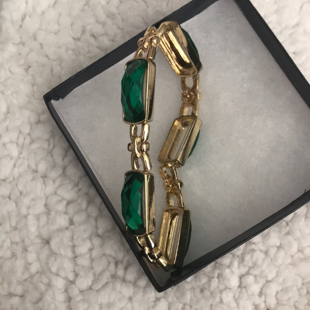 Emerald green and Gold bracelet